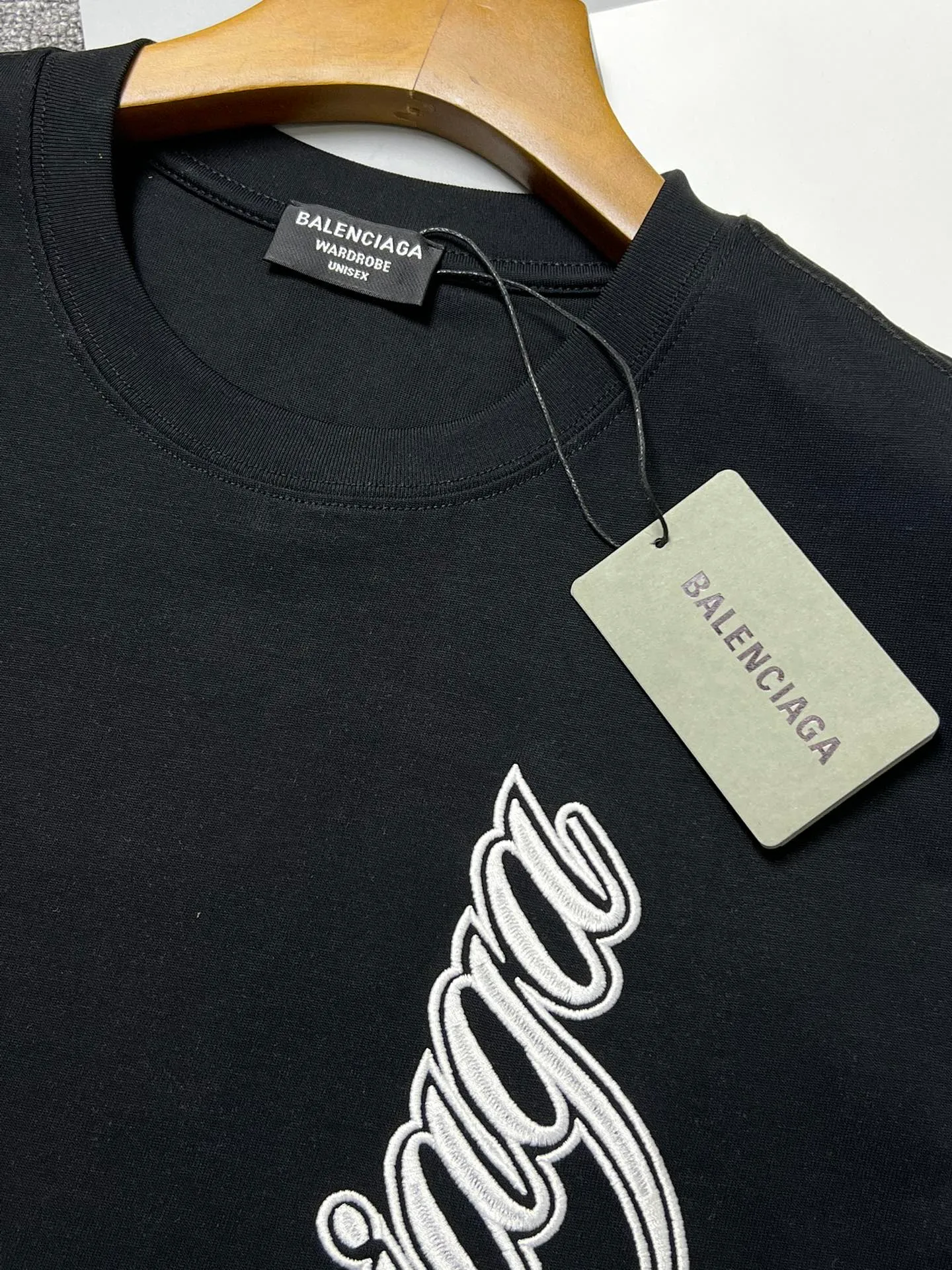 🔥🔥🔥 BALENCIAGA LOGO ， Retro Same Style T Versatile : Black White
